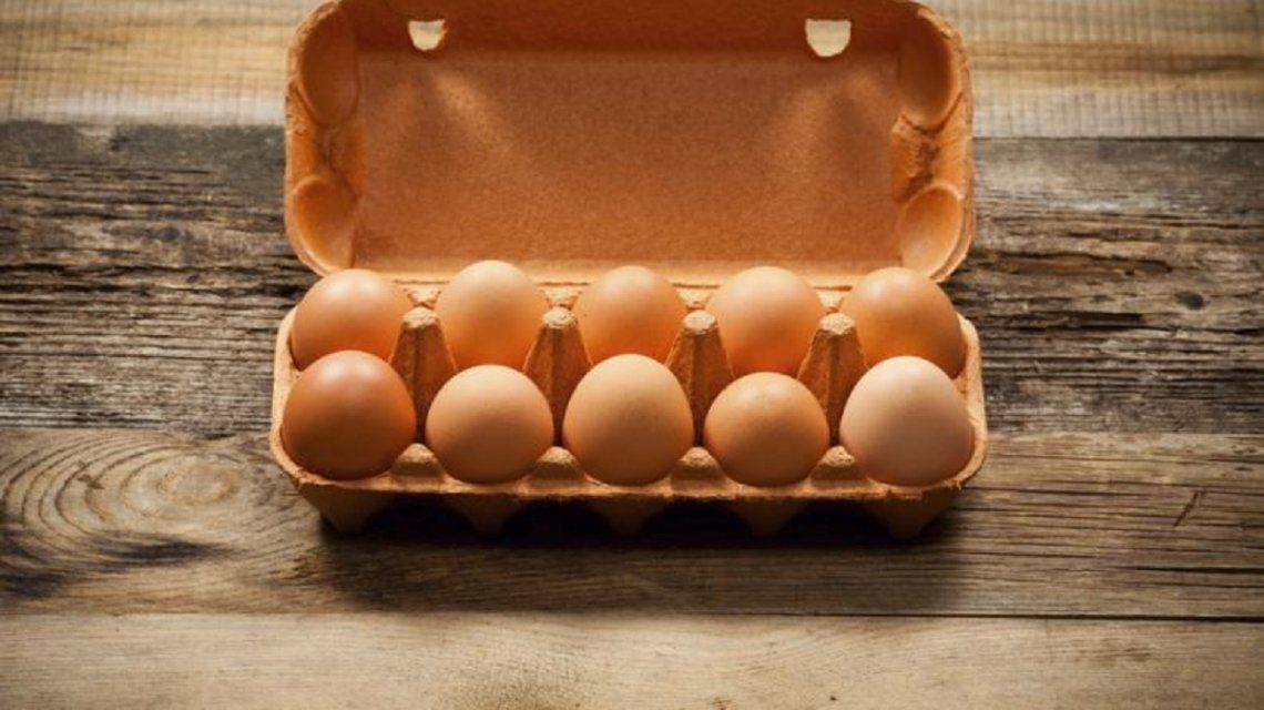 ¿Los huevos van en la puerta de la heladera? Salud