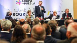 Alberto Fernández reveló que habló con Macron y dijo que le pidió a Piñera que recupere la paz de Chile Alberto Fernández reveló que habló con Macron y dijo que le pidió a Piñera que recupere la paz de Chile