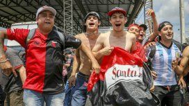 Colón es local en Paraguay: en Asunción hay más de 39 mil hinchas sabaleros y unos 500 de Independiente de Valle Colón es local en Paraguay: en Asunción hay más de 39 mil hinchas sabaleros y unos 500 de Independiente de Valle