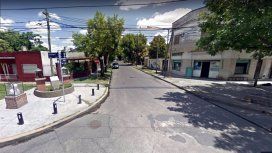 Lo citó por Tinder para una fiesta y lo mató: dejó el cadáver en la pileta de su casa Lo citó por Tinder para una fiesta y lo mató: dejó el cadáver en la pileta de su casa