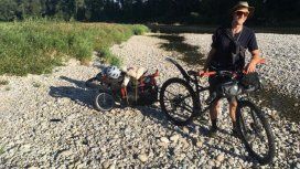 Un alemán llegó a Argentina para recorrer la cordillera en bici: le robaron todo en Neuquén Un alemán llegó a Argentina para recorrer la cordillera en bici: le robaron todo en Neuquén