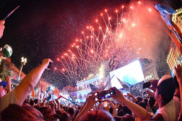 Tras el discurso de Alberto Fernández hubo un show de fuegos artificiales
