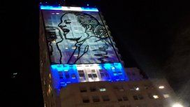Vuelven a encender la imagen de Evita en el Ministerio de Desarrollo Social Vuelven a encender la imagen de Evita en el Ministerio de Desarrollo Social