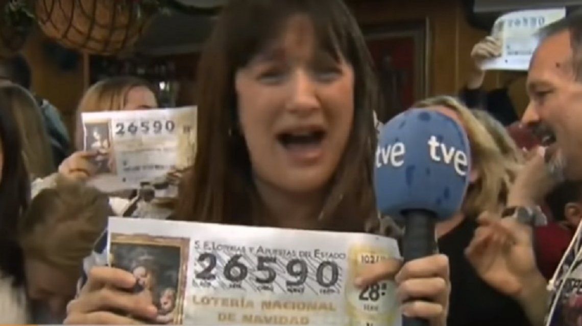 ¡Mañana no voy a trabajar!: una movilera ganó la lotería y explotó en vivo