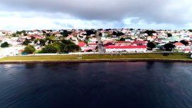 La compra de pasajes a las Islas Malvinas no estará alcanzada por el impuesto PAIS La compra de pasajes a las Islas Malvinas no estará alcanzada por el impuesto PAIS