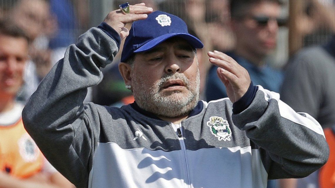 Otro faltazo de Diego Maradona al entrenamiento de Gimnasia