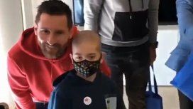 El Rey Mago más esperado: Messi visitó niños enfermos en Barcelona El Rey Mago más esperado: Messi visitó niños enfermos en Barcelona