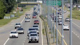 Más de 2300 autos por hora circulan hacia la Costa Atlántica por el recambio turístico Más de 2300 autos por hora circulan hacia la Costa Atlántica por el recambio turístico