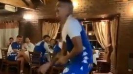 El primer baile de Centurión en Vélez: así fue la bienvenida del plantel de Heinze El primer baile de Centurión en Vélez: así fue la bienvenida del plantel de Heinze