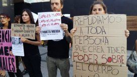 Nuevo escrache a Federico Álvarez Castillo en un local de Etiqueta Negra Nuevo escrache a Federico Álvarez Castillo en un local de Etiqueta Negra