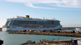 Hay 35 argentinos dentro del crucero varado en Italia por el coronavirus Hay 35 argentinos dentro del crucero varado en Italia por el coronavirus