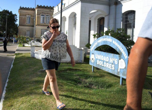 Los 10 muchachos están juntos en una celda, pero aislados del resto de la población carcelaria