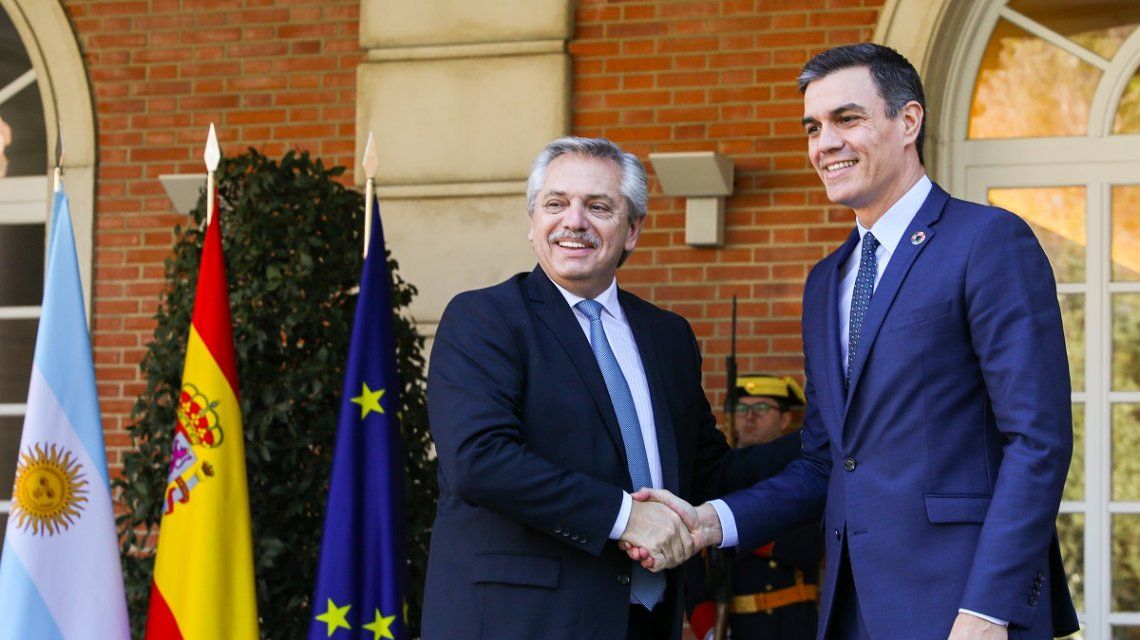 Alberto Fernández se reunió con Pedro Sánchez en España