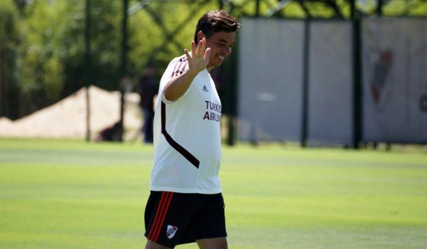 River debuta sin DT en la Copa Libertadores: Marcelo Gallardo no viaja a Ecuador por un cuadro de anginas