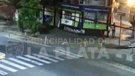 Un trapito violó a una joven en un contenedor de basura Un trapito violó a una joven en un contenedor de basura