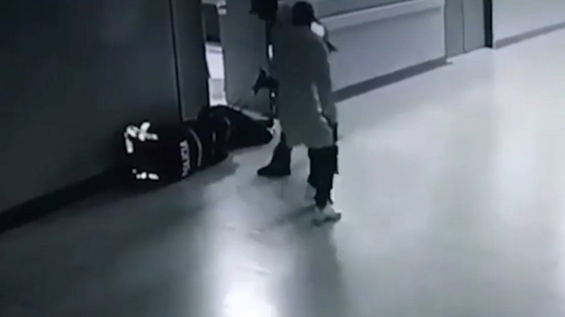 VIDEO: Entraron a un hospital vestidos de enfermeros y mataron a un preso