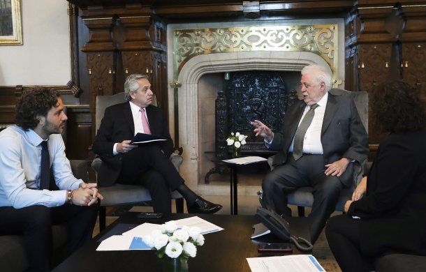 Santiago Cafiero, Alberto Fernández y Ginés González García mantenían reuniones para hablar del coronavirus en Argentina