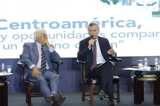 El líder de Juntos por el Cambio, Mauricio Macri, estuvo en la Fundación Libertad y Desarrollo