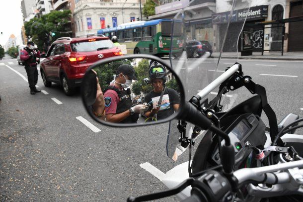 Fuertes controles de cumplimiento de la cuarentena total en la Ciudad