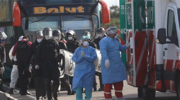 El micro llegó de Jujuy con 62 pasajeros y se dirigía a la terminal de Retiro.