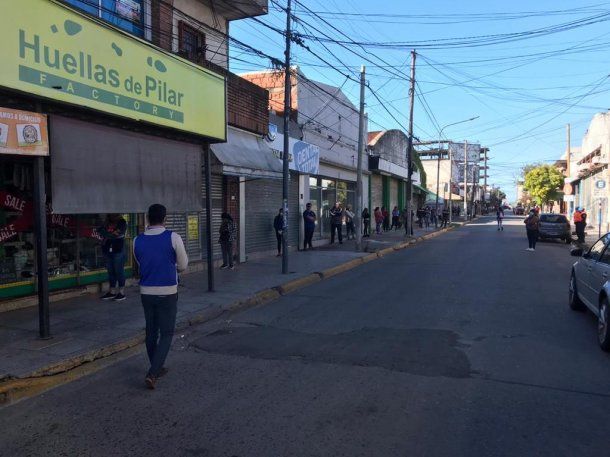 Persianas bajas por el aislamiento