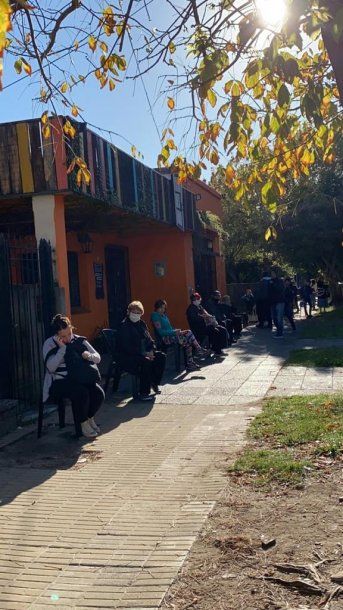 Sillas en varias sucursales bancarias del Conurbano