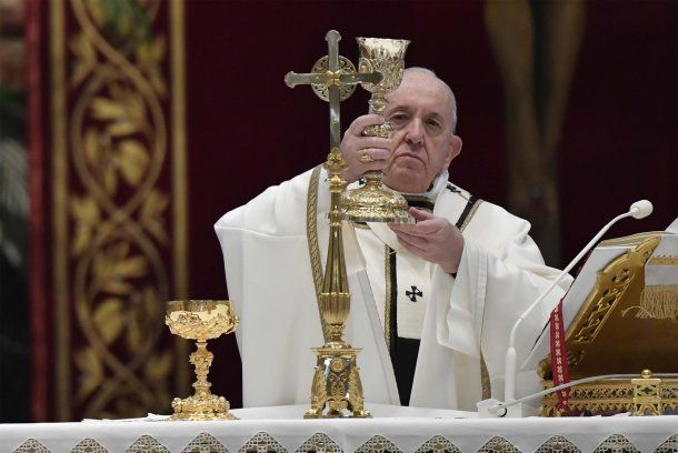 El papa Francisco celebró una atípica misa de Domingo de Resurrección
