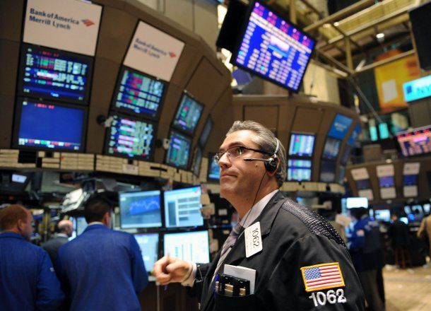 Bonos de la deuda de Argentina treparon al compás de las ADRs: el Riesgo País bajó con fuerza