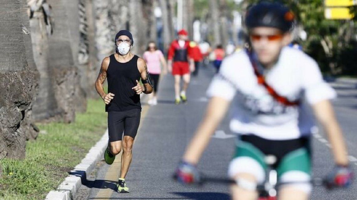 España permitirá a deportistas profesionales entrenarse en mares, ríos y embalses