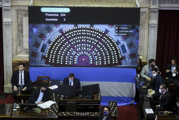 Sergio Massa estuvo en la presidencia durante la primera de las sesiones virtuales de Diputados  