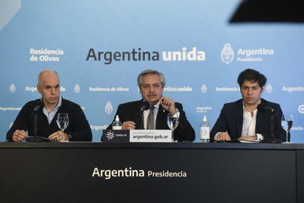 Horacio Rodríguez Larreta, Alberto Fernández y Axel Kicillof durante el anuncio de la extensión de la cuarentena hasta el 7 de junio 