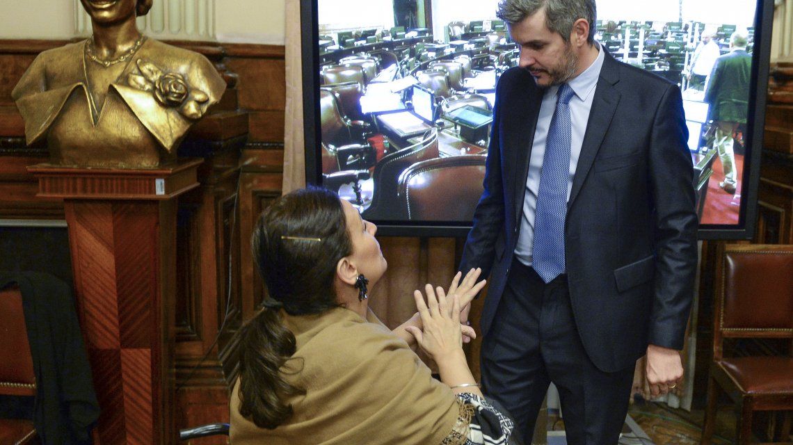 Denuncian a Gabriela Michetti y a Marcos Peña por contrataciones irregulares