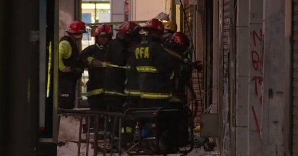 Villa Crespo: una ambulancia del SAME acudió a la perfumería por una tercera explosión