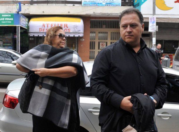 María Isabel Santos y su hijo Juan Sebastián Marroquín 