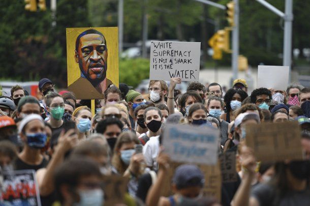 Protestas en todo el mundo por el asesinato de George Floyd y en contra del racismo