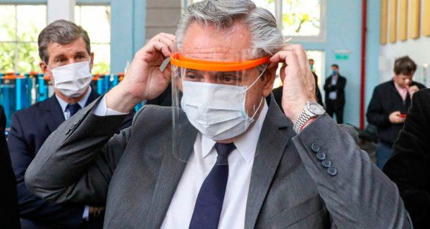 Alberto Fernández anunció que caducó el permiso para circular en cuarentena por el pico de casos de coronavirus en el AMBA