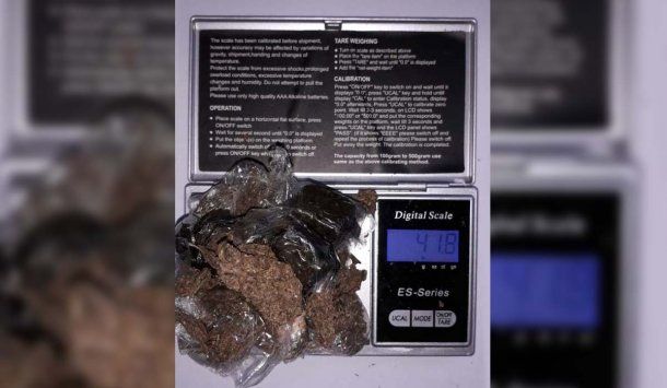 La Plata: quiso entrar drogas a un penal escondidas en morrones