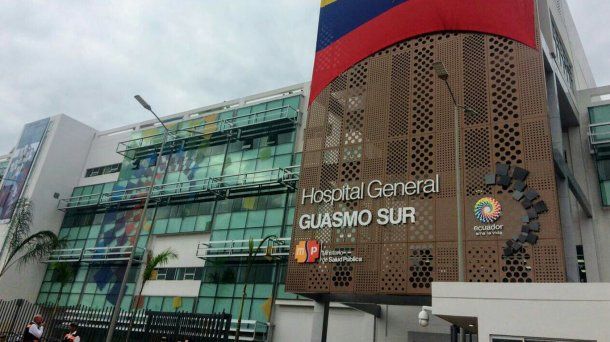 El Hospital General Guasmo Sur de Guayaquil, uno de los centros de asistencia que se vio colapsado por el coronavirus