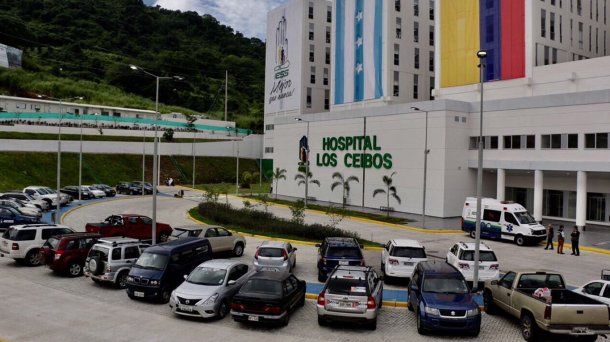 El Hospital Los Ceibos fue al primer centro de salud que acudió Daniel: no había camas