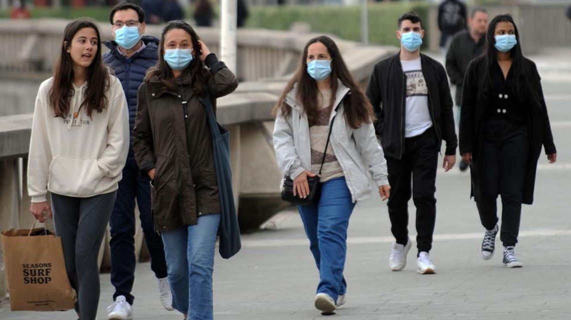 La OMS alertó sobre el aumeto de casos de coronavirus en los jóvenes