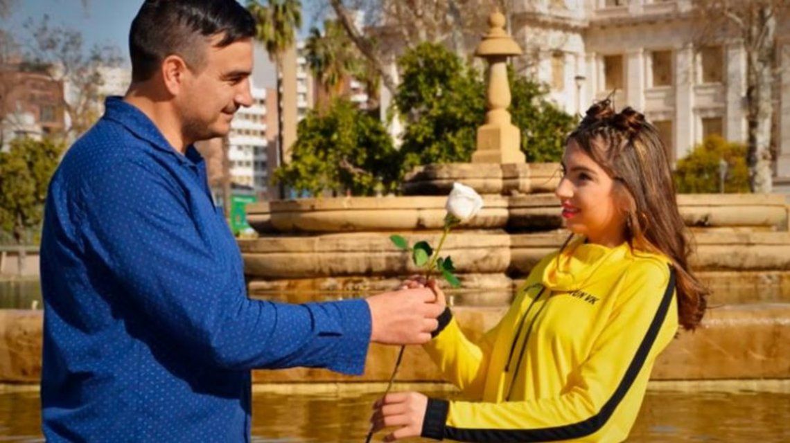 Córdoba: Juan Nievas ofreció su trabajo como albanil a cambio de una computadora para su hija
