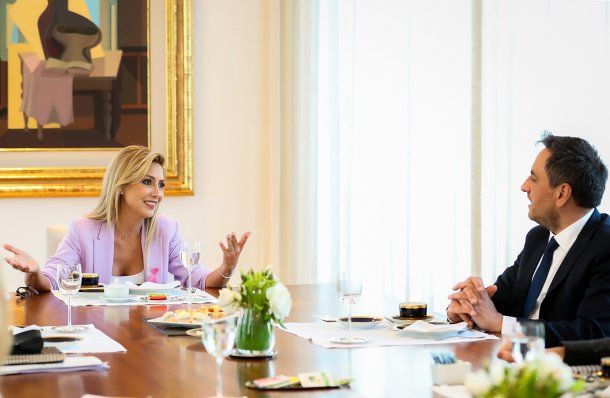 La primera dama, Fabiola Yáñez, junto al ministro de Ambiente y Desarrollo Sostenible de la Nación, Juan Cabandié