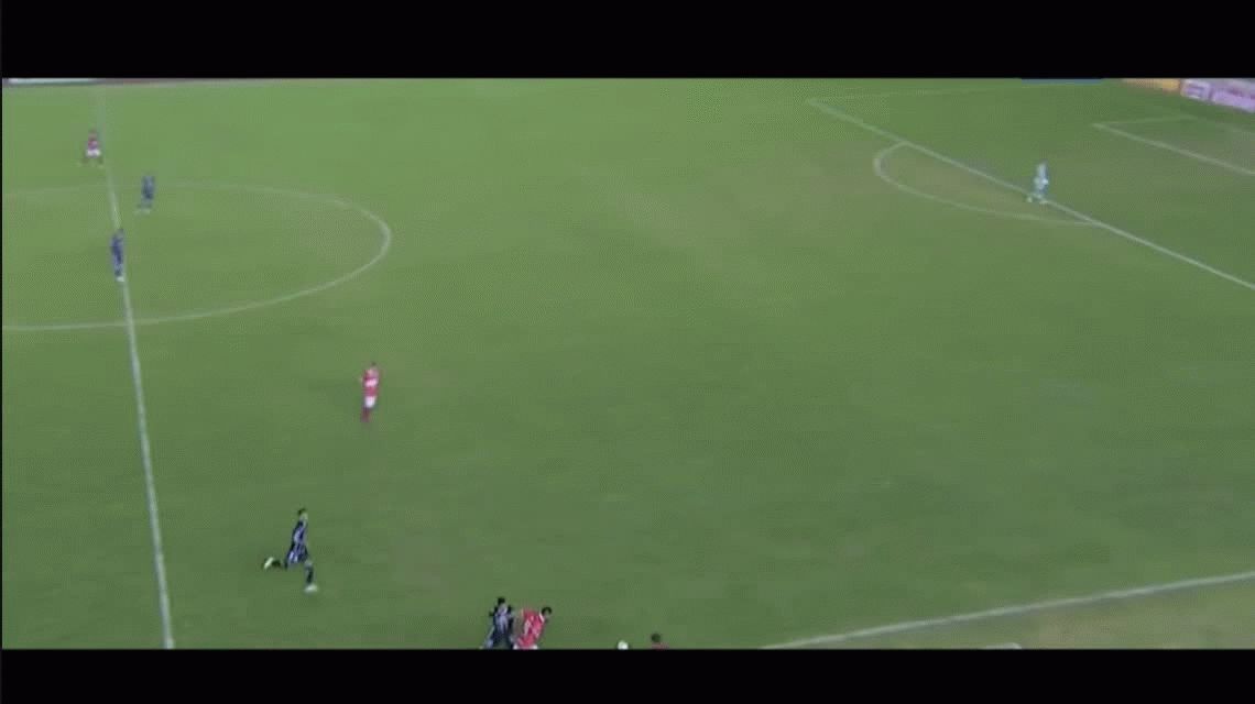 VIDEO El Golazo De Mitad De Cancha Del Líder De La B Metropolitana ...