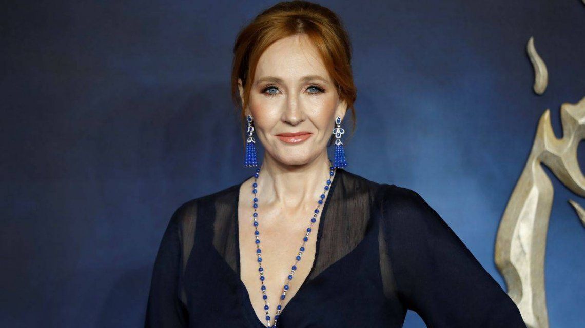 Polémico tuit de J.K. Rowling por un caso de transfobia que causó indignación Polémico tuit de J.K. Rowling por un caso de transfobia que causó indignación