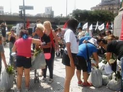 Reparten 15 mil kilos de verduras