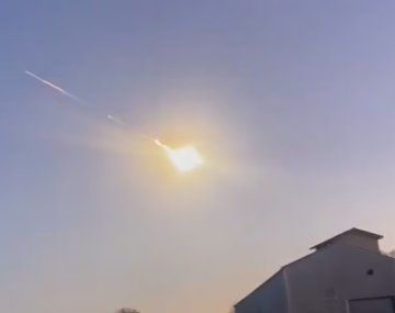 Video: una bola de fuego atravesó el cielo en tres provincias argentinas