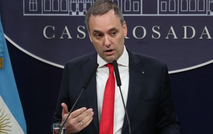 Manuel Adorni: Federico Sturzenegger tiene una mente privilegiada