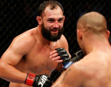 Un ex campeón de UFC sufrió un duro castigo y decepcionó en Las Vegas