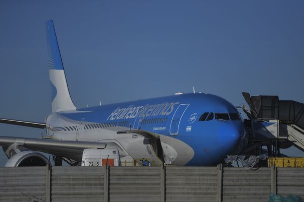 Vuelo de Aerol&iacute;neas Argentinas proveniente de China. Foto: T&eacute;lam