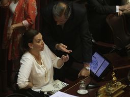 michetti despidio a otros 300 empleados del senado y dispuso la jubilacion de 70 michetti despidio a otros 300 empleados del senado y dispuso la jubilacion de 70